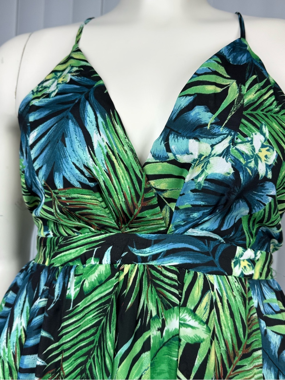 HYFVE Green Tropical Leaf Print Crisscross Back Maxi Dress Size L - Picture 6 of 16